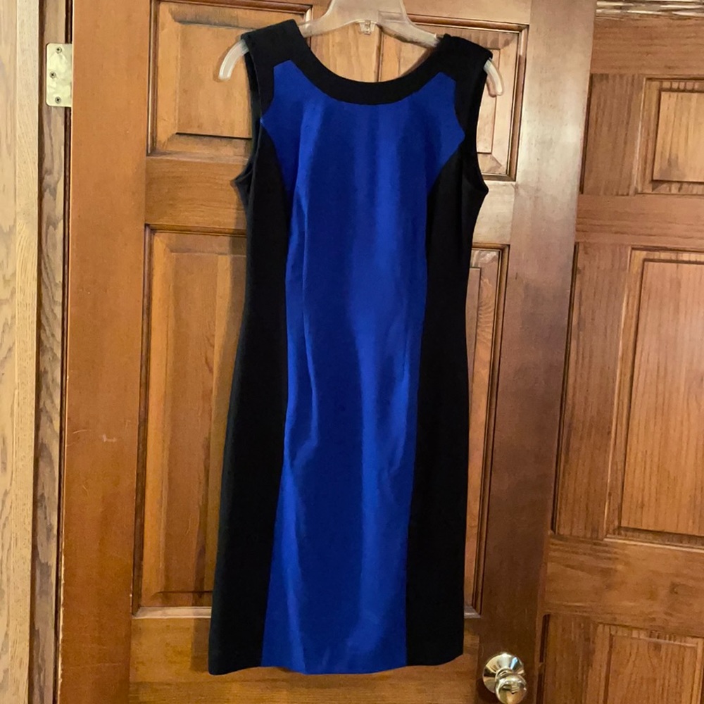 Sleeveless dress